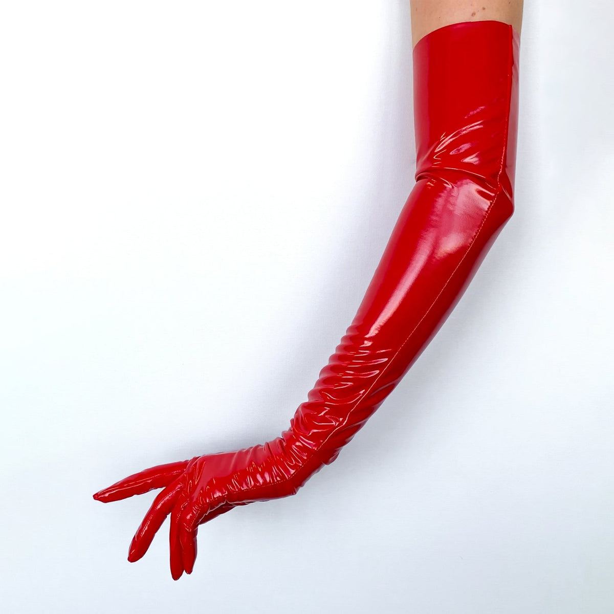 Jada Red Gloves