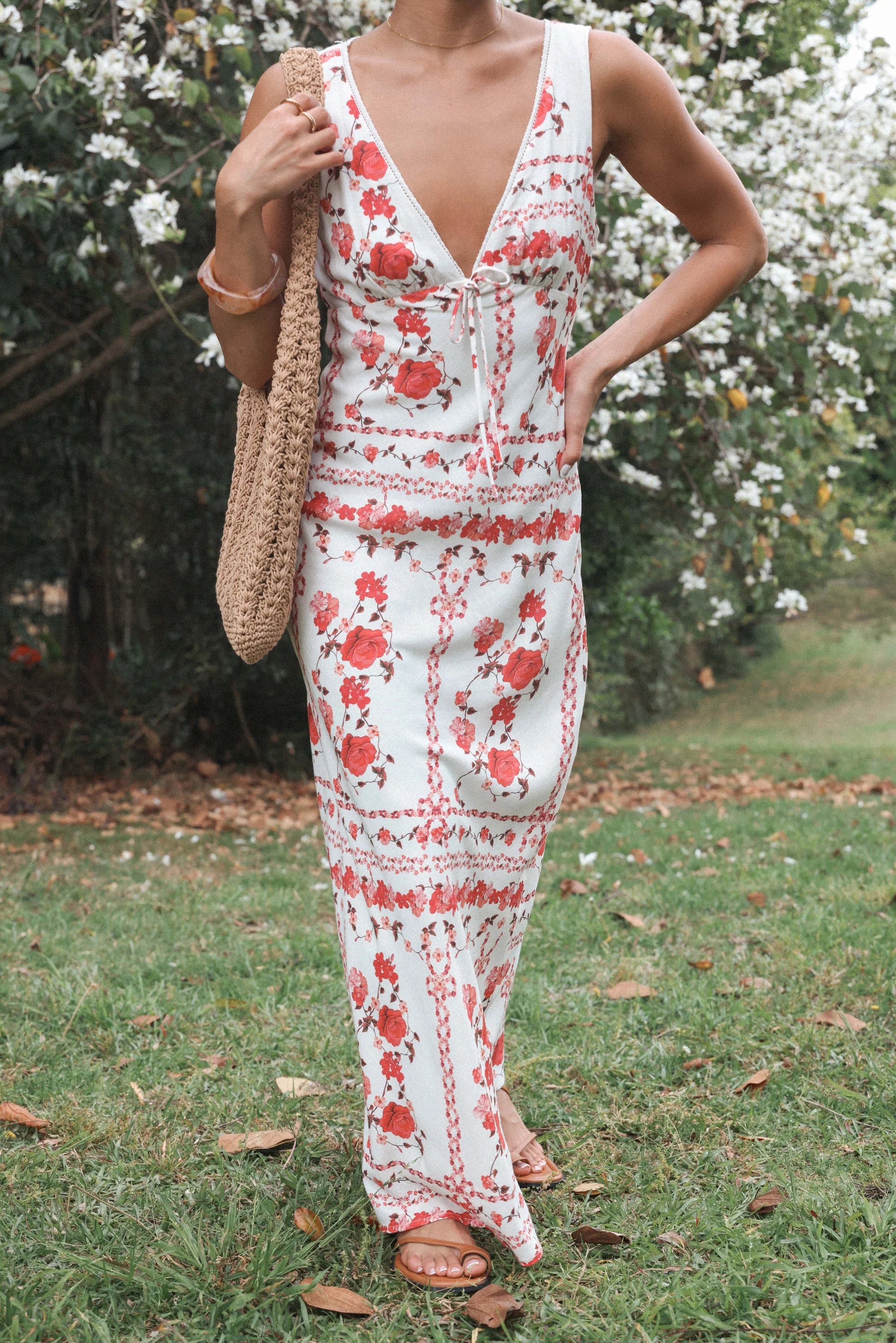 Amore Bias Cut Maxi Dress – Red Rose Floral Elegant Maxi Dress